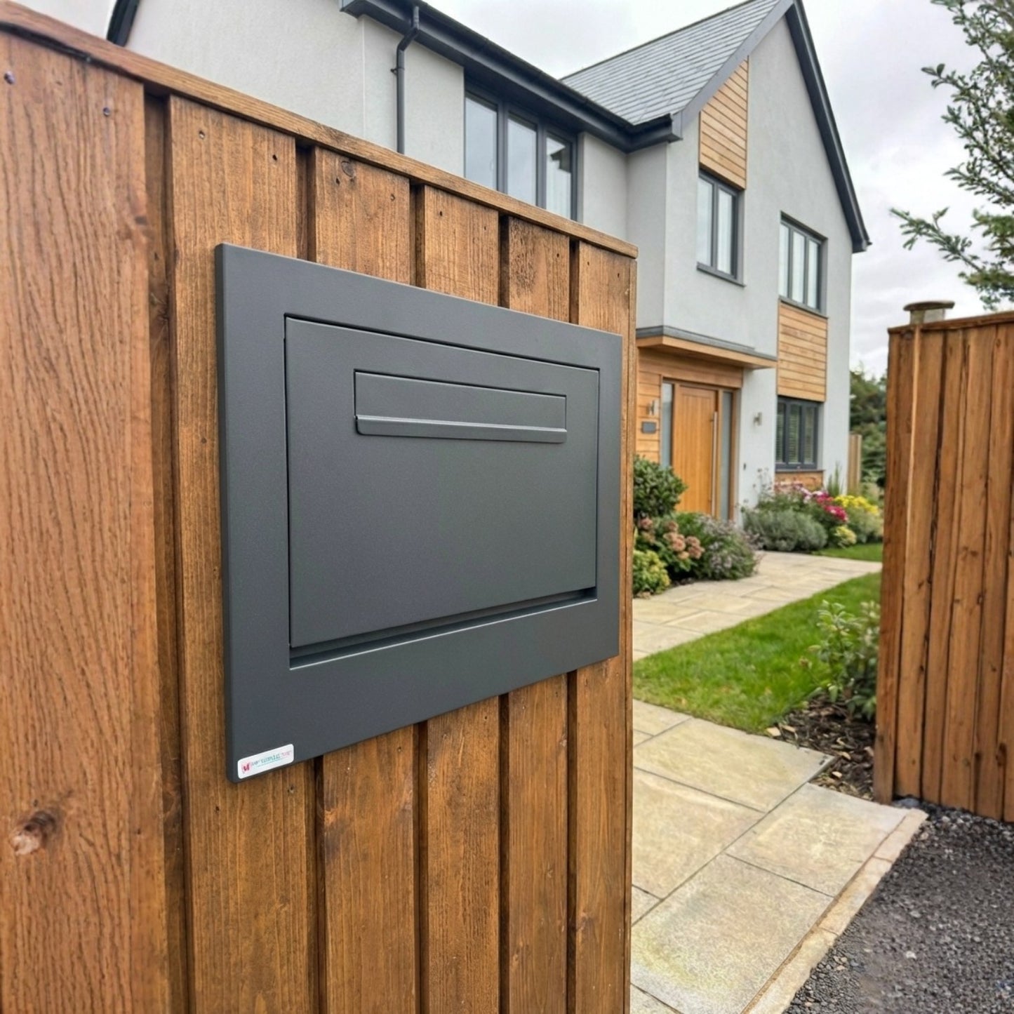 Large Capacity Parcel Box Rear Access for Gates, Fences and Side Panels – Epsilon GM