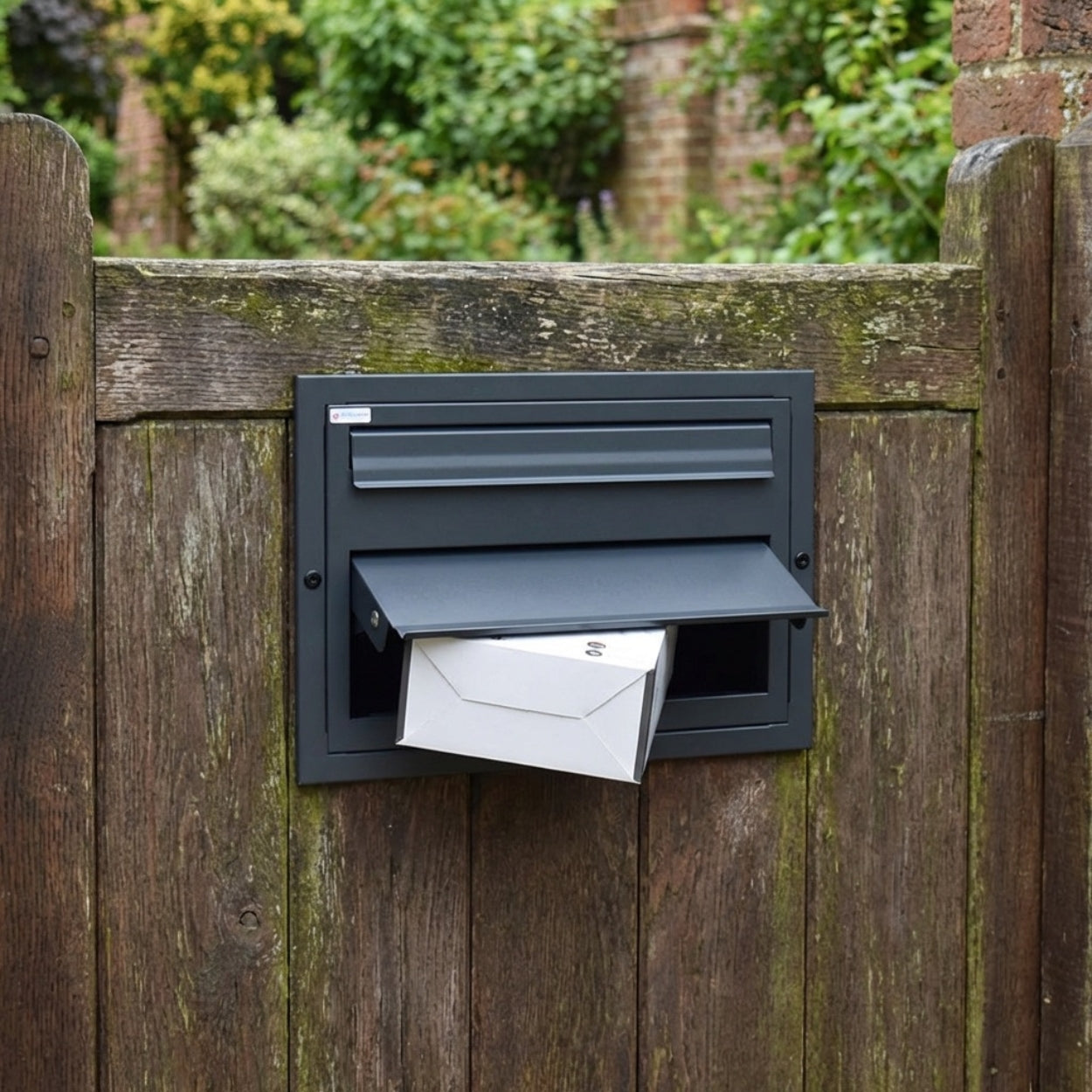Outdoor Parcel Box for Gates & Fences – Rear Access – Sigma